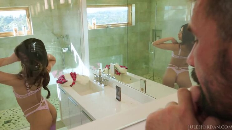 [JulesJordan] - Xxlayna Marie Loves Big Cocks and Hot Facials - Xxlayna Marie