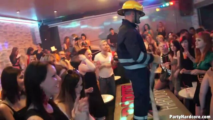 [Tainster] - Striptease and Deepthroat at CFNM Party