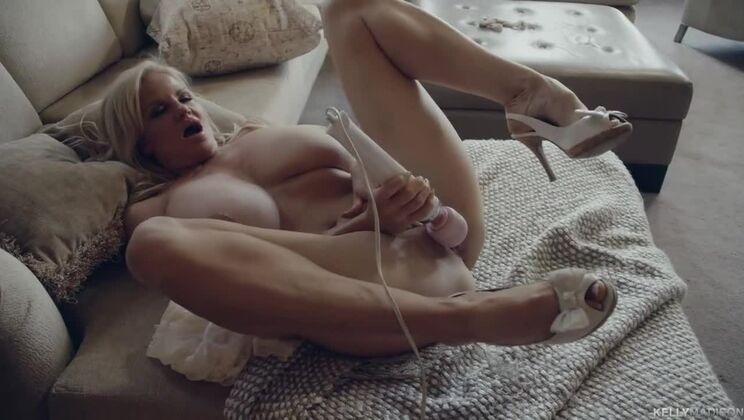 [KellyMadison] - Kelly Madison's Lace and Sex Toy Adventure - Kelly Madison