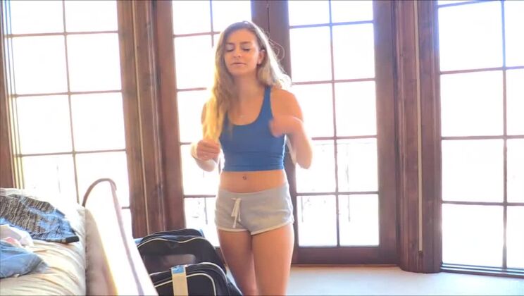 [FTVGirls] - Cara's Nudist Solo Fingering to Easy Orgasm