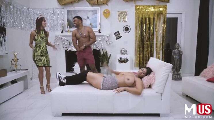 [ModelMediaUS] - Big Tits Violet Myers in Crazy Casting Couch Action - Violet Myers