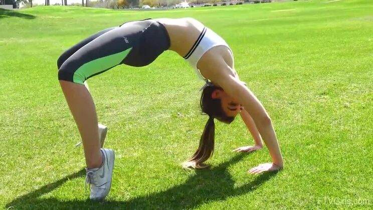 [FTVGirls] - Solo Sex Toy Play with Valentina - Valentina