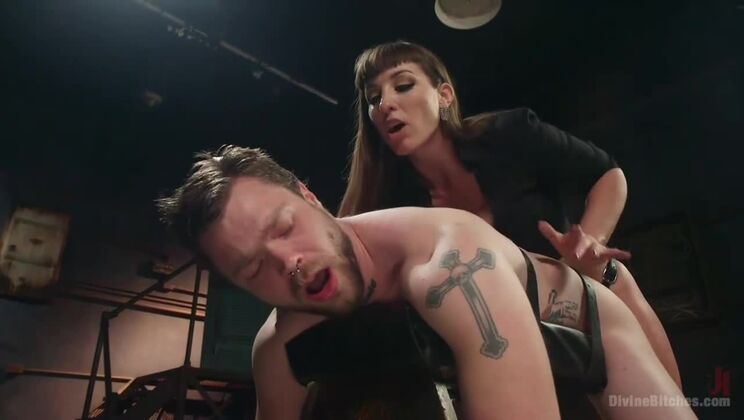 [DivineBitches] - Mistress Kara's Slave Gets Her Pleasure - Mistress Kara - Mike Panic