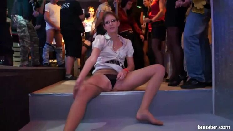 [Tainster] - Lucy Bell and Vivien in Steamy Interracial Encounter - Lucy Bell - Kitty Jane - Mischelle - Leony aprill - Vivien - Welli - Vivien1