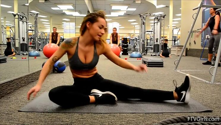 [FTVGirls] - Charlotte, The Sexy Young Athlete Fingers Herself - Stacey