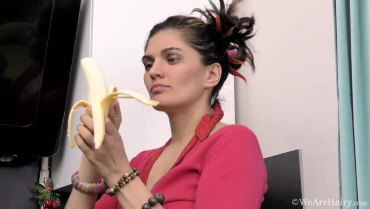 [WeAreHairy] - Hairy Pussy Babe Ananda Ray Loves Her Toy Time