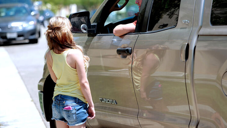 [ExxxtraSmall] - Little Miss, Big Seduction - Ryan Mclane - Scarlet Monroe