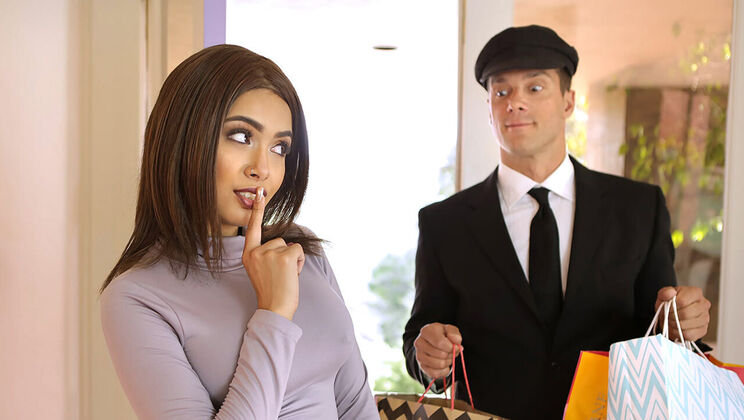 [TeamSkeetXSeries] - Car Creampie - Aaliyah Hadid & Ramon Nomar in The Driver - Aaliyah Hadid - Ramon Nomar