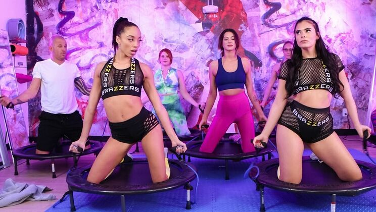 [Brazzers] - Bubble Butt Bouncing in Cowgirl & Reverse - Violet Starr - Scott Nails - Alexis Tae