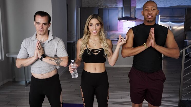 [Brazzers] - Reverse Cowgirl and Doggystyle with Abella Danger - Ricky Johnson - Abella Danger