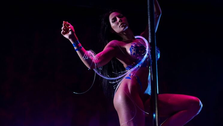 Madison Ivy's Enhanced Body in Fetish Sex Toys