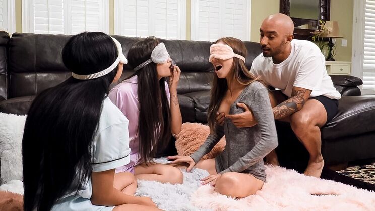 [Brazzers] - Marykate Moss Sucks and Rides Oliver Davis - Oliver Davis - Marykate Moss