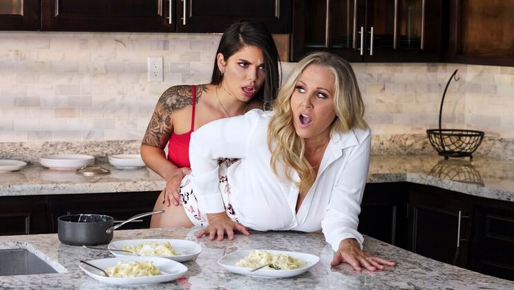 [Brazzers] - Lesbian Fun with Strap-on and Ass Fingering - Gina Valentina - Julia Ann