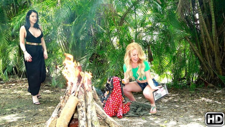 [MomsLickTeens] - Licking and Sucking with Bonnie and Cassandra - Bonnie Grey - Cassandra Cain