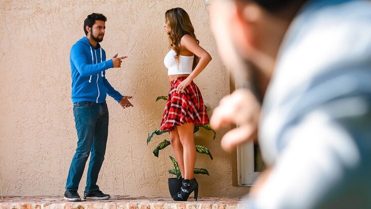 [SneakySex] - Outdoor Doggystyle with Big Tits Nicole Rey - Nicole Rey - Derrick Ferrari