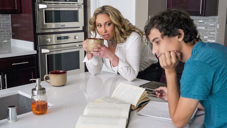 [LilHumpers] - Tattooed Blonde Doggystyle Delight - Eva Notty - Ricky Spanish