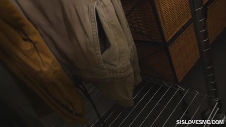 [SisLovesMe] - Stepbrother Step Fantasy Sex - Andi Rye - April Snow