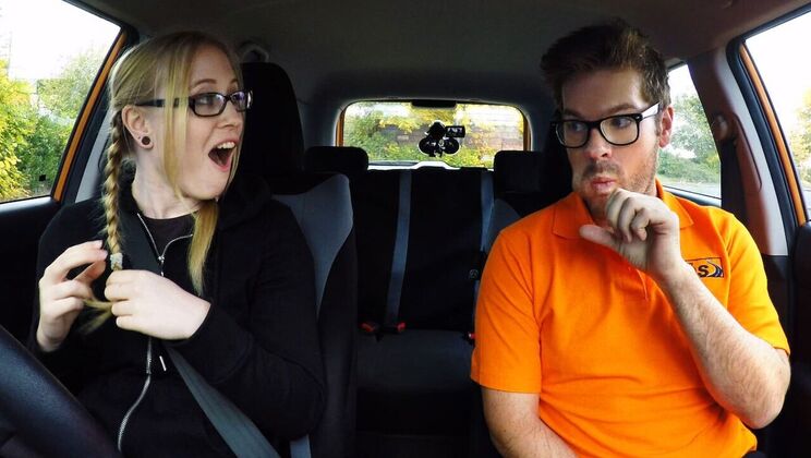 [FakeDrivingSchool] - Outdoor Blowjob Leads to Creampie for Marketing Student - Ryan Ryder - Satine Spark