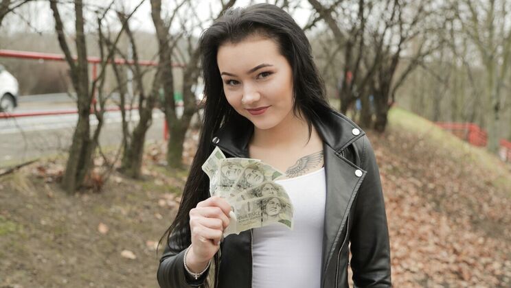 [PublicAgent] - Blowjob and Cumshot with Lady Zee