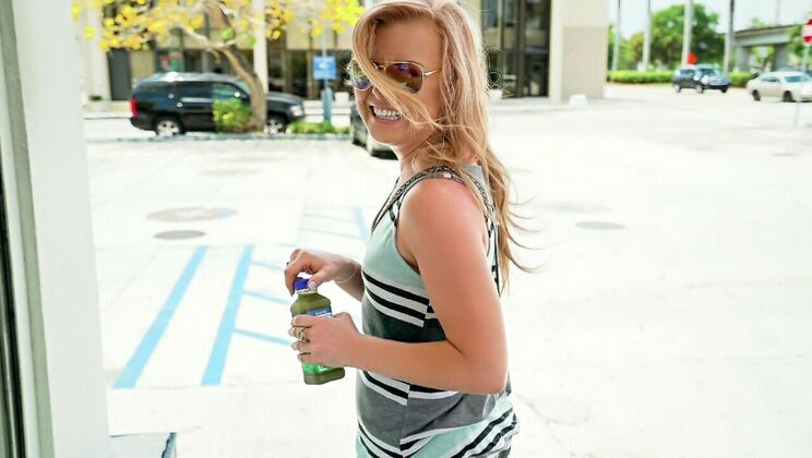 [PublicPickups] - Cowgirl Reverse with Blonde Bombshell - Levi Cash - Nicole Clitman