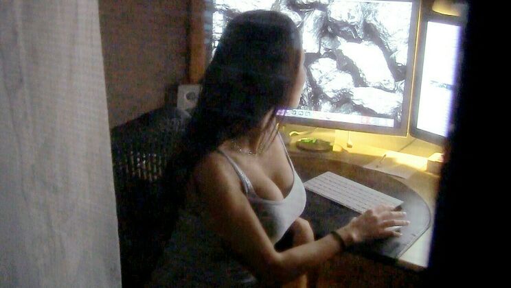 [PervsOnPatrol] - Reverse Cowgirl Action with Vanessa Decker