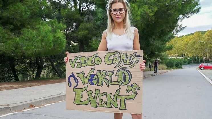 [StrandedTeens] - Madison McQueen's Outdoor Blowjob! - Jordi El Niño Polla - Madison McQueen