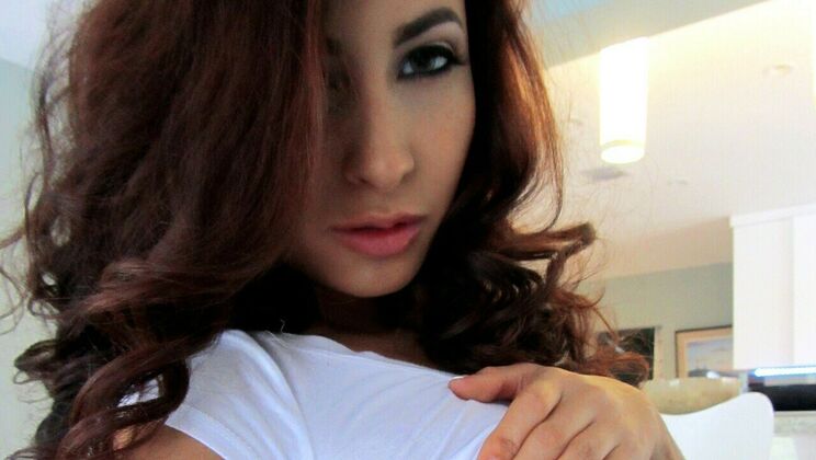 [LatinaSexTapes] - Jade Jantzen's Luscious Booty - Jade Jantzen