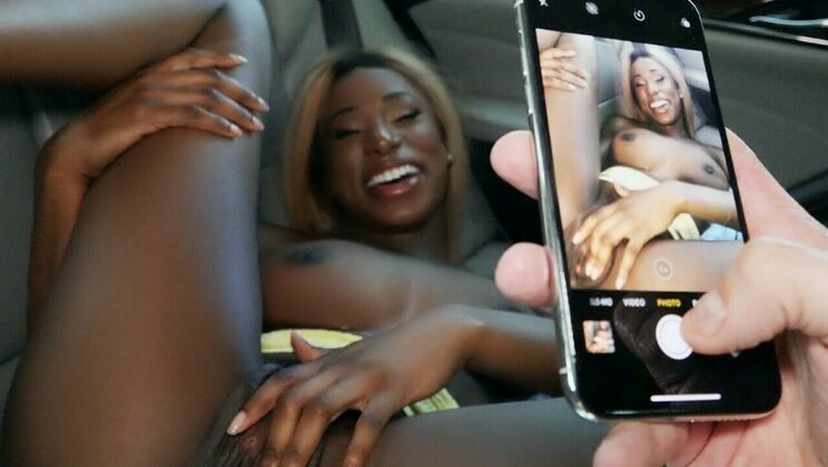 [StrandedTeens] - Big Tits Kinsley Gets Fucked - Tony Rubino - Kinsley Karter