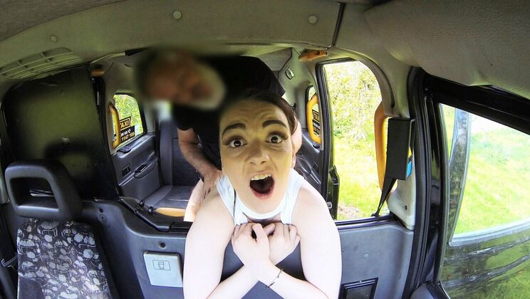 Missionary Sex with Maddison Rose