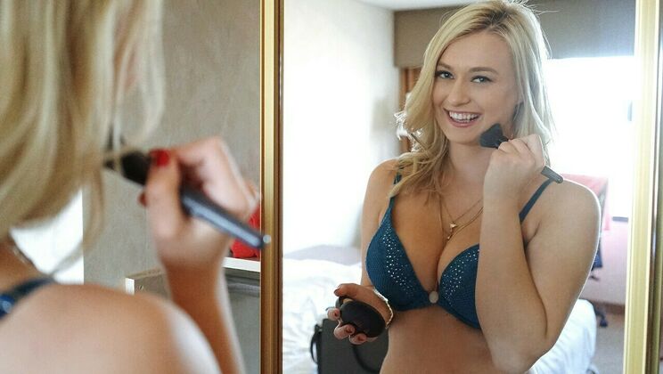 [IKnowThatGirl] - Natalia Starr Sucks a Huge Cock