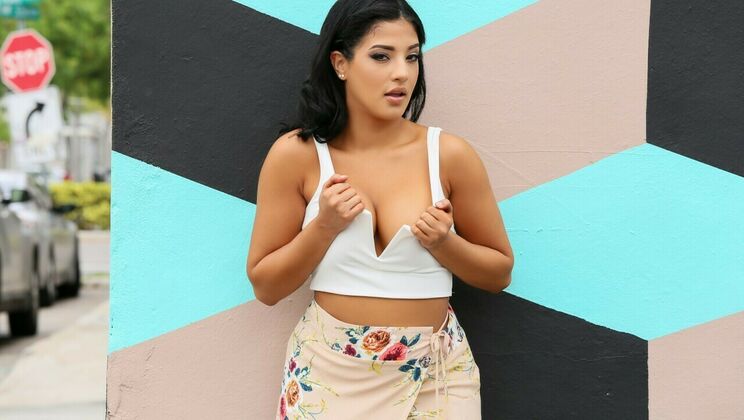 [PublicPickups] - Air Out My Big Cock - Oliver Flynn - Kosame Dash