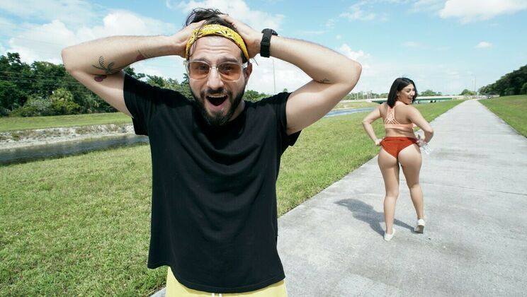 [PervsOnPatrol] - Doggystyle and Cowgirl with Latina Babe - Valentina Jewels - Tony Rubino