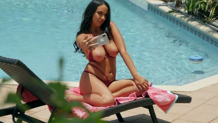 [PervsOnPatrol] - Athletic Girl Takes Dick in Cowgirl Position - Damon Dice - Sofi Ryan