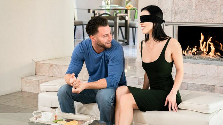 [EroticaX] - Cumshot on Diana's Shaved Pussy - Seth Gamble - Diana Grace