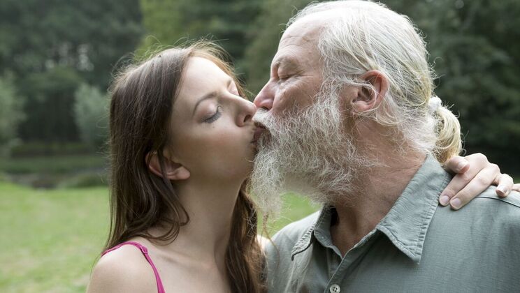 [Oldje] - Handjob and Blowjob Lead to Cum Swallowing