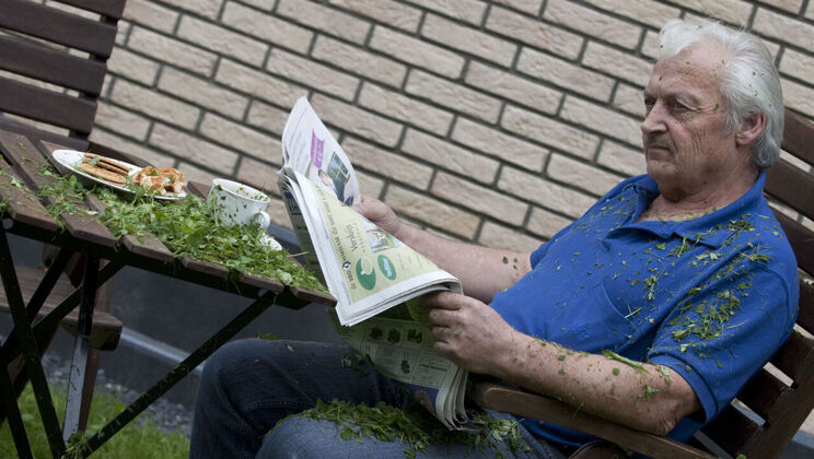 [Oldje] - Blonde Bombshell Gives Amazing Blowjob Outdoors - Bernice - Gustavo