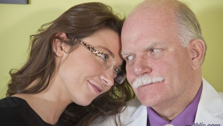 [Oldje] - Stockinged Butler for Young Desire - Julie Skyhigh - Donny