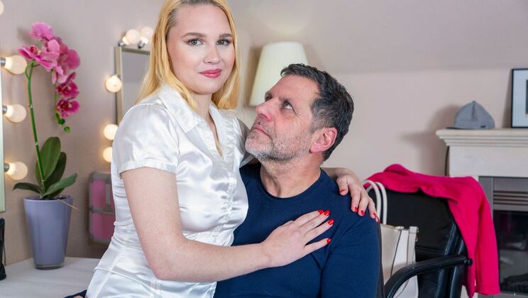 [Oldje] - Phillipe Wants a Handjob - Phillipe - Rebecca Lee