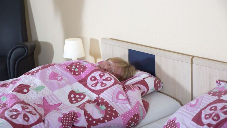 [Oldje] - Freya Dee and Felix's Cum Swallowing Action - Felix - Freya Dee