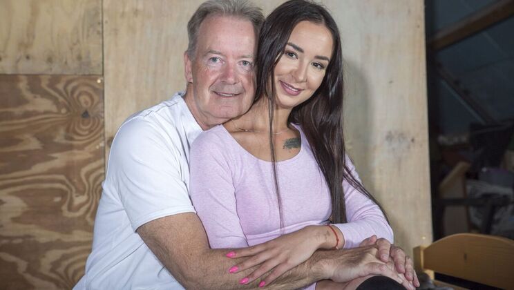 [Oldje] - Sleeping Beauty Gets Fucked and Cummed On