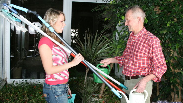 [Oldje] - Outdoor Sex with Old Women - Doug - Alica