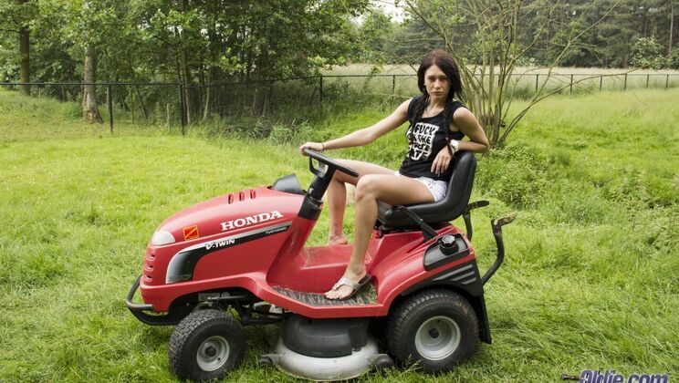 [Oldje] - Erika's Doggystyle Delight - Erika Bellucci - Attilah