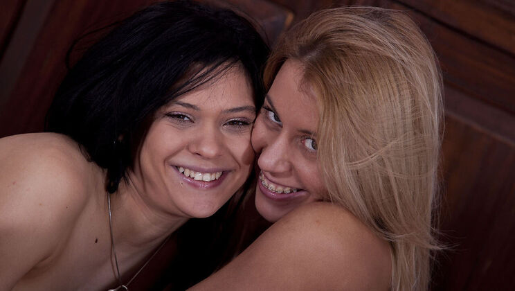 [Oldje] - 69 and Deepthroat with Two Sexy Ladies