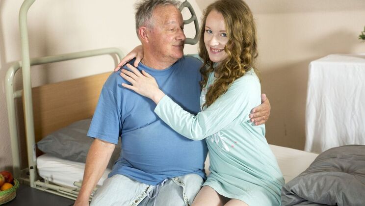 [Oldje] - Young Girl Loves Banana - Blowjob & Deepthroat Fun - Harry - Emma Fantasy