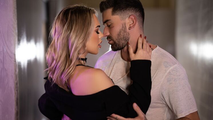 [TransAngels] - Anal Flash With Emma Rose - Emma Rose - Chris Damned