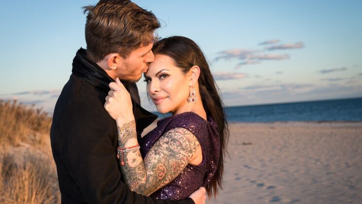 [TransSensual] - TS Foxxy's Scene 2: Deep and Rough - TS Foxxy