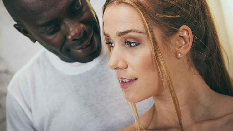 [SexArt] - Blonde Bombshell Alexis Gets a Sensual Massage - Alexis Crystal - Joss Lescaf