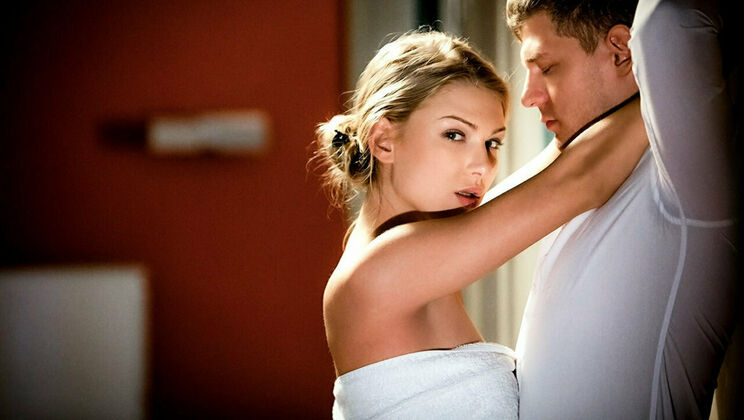 [SexArt] - Russian Couple's Close-Up Kissing & Sex - Lucy Heart - Michael Fly