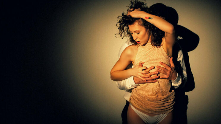 [SexArt] - Emylia Argan's Sexy Striptease and Sex - Emylia Argan - Maxmilian Dior