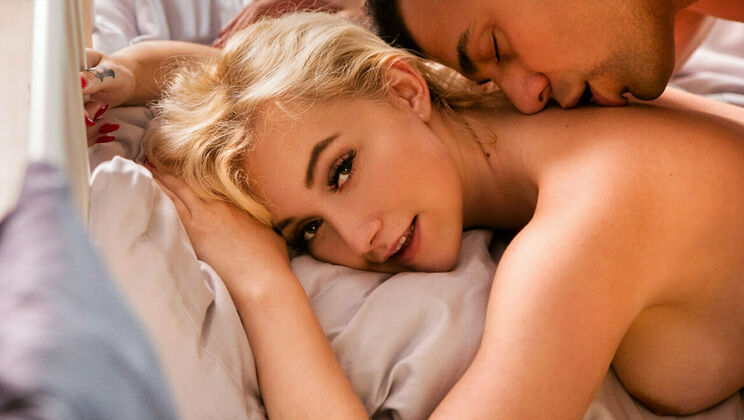 [SexArt] - Kissing, Licking, and Lust